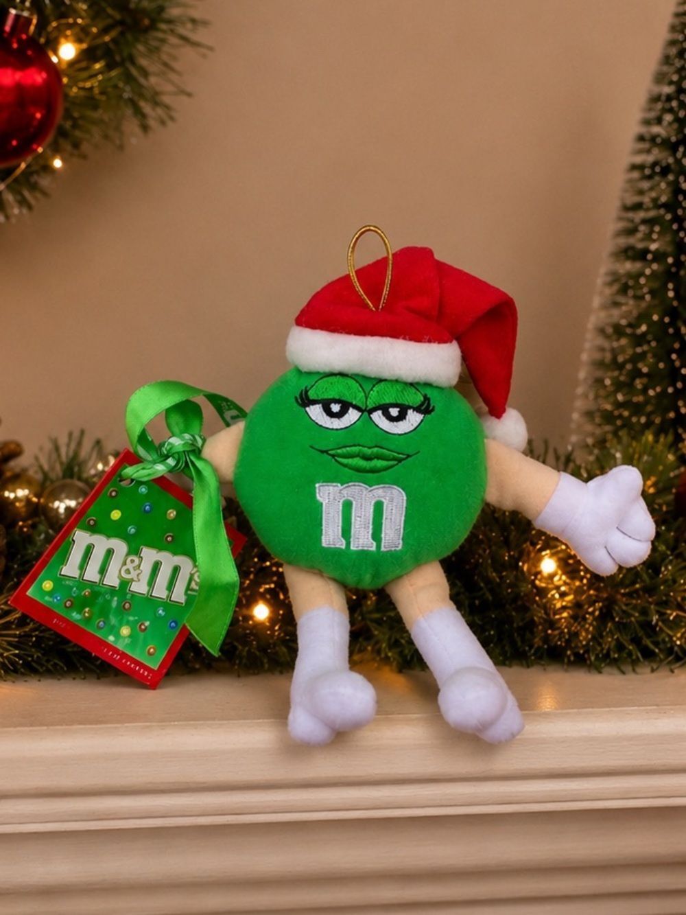 NWT Mrs Green Embroidered M&M Plush Christmas Toy/Ornament 6" Galerie 2004 Mars